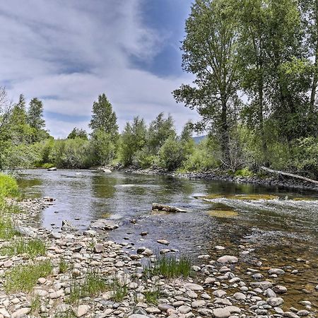 Riverfront Cabin About 4 Mi To Granby Ranch! エクステリア 写真