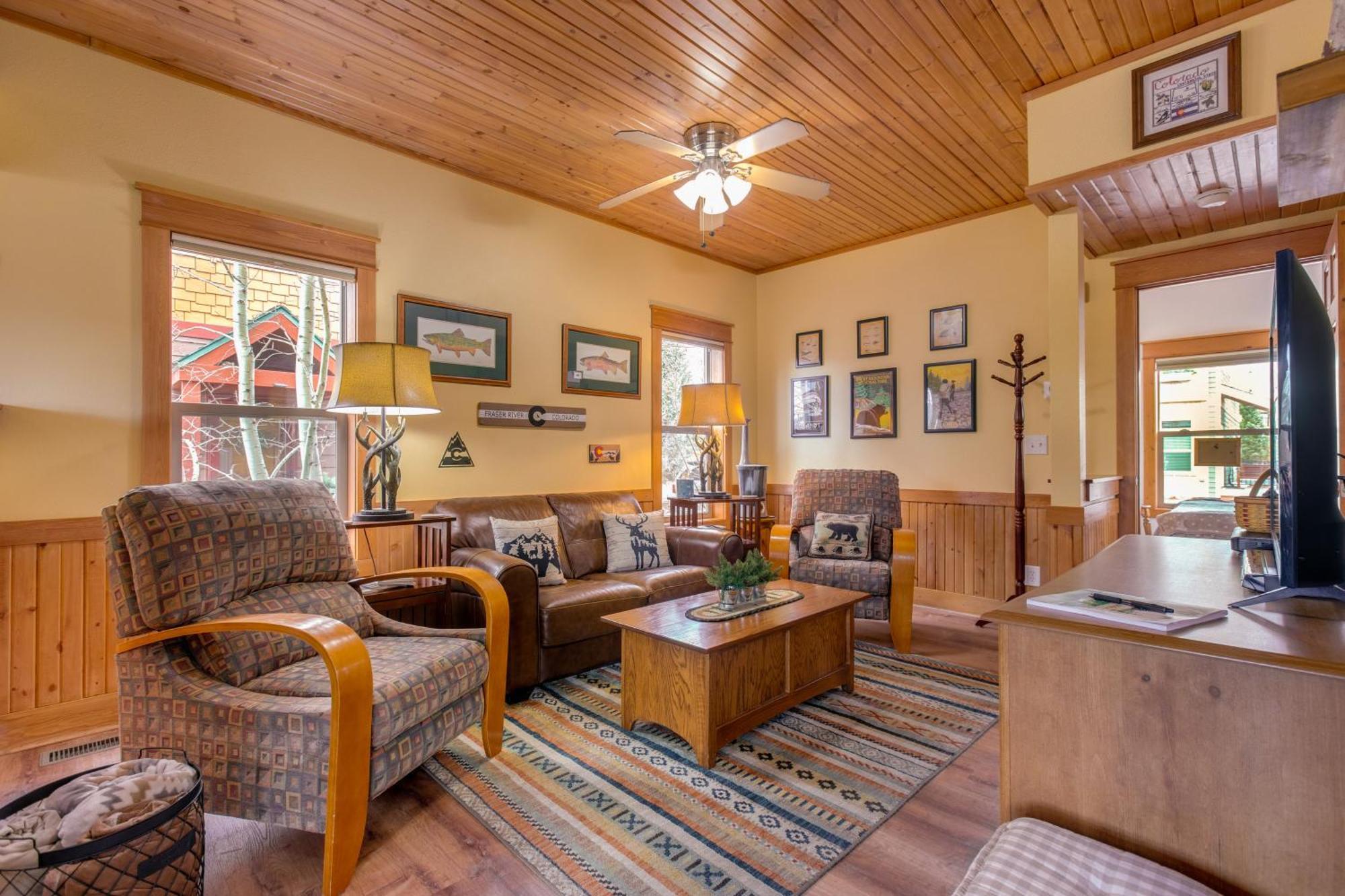 Riverfront Cabin About 4 Mi To Granby Ranch! エクステリア 写真