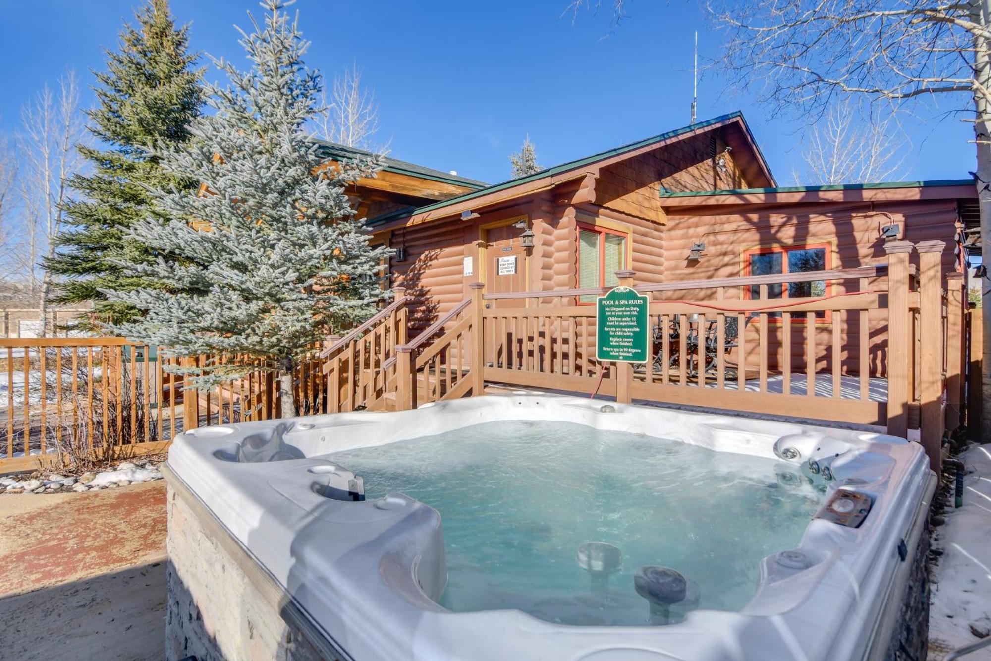 Riverfront Cabin About 4 Mi To Granby Ranch! エクステリア 写真