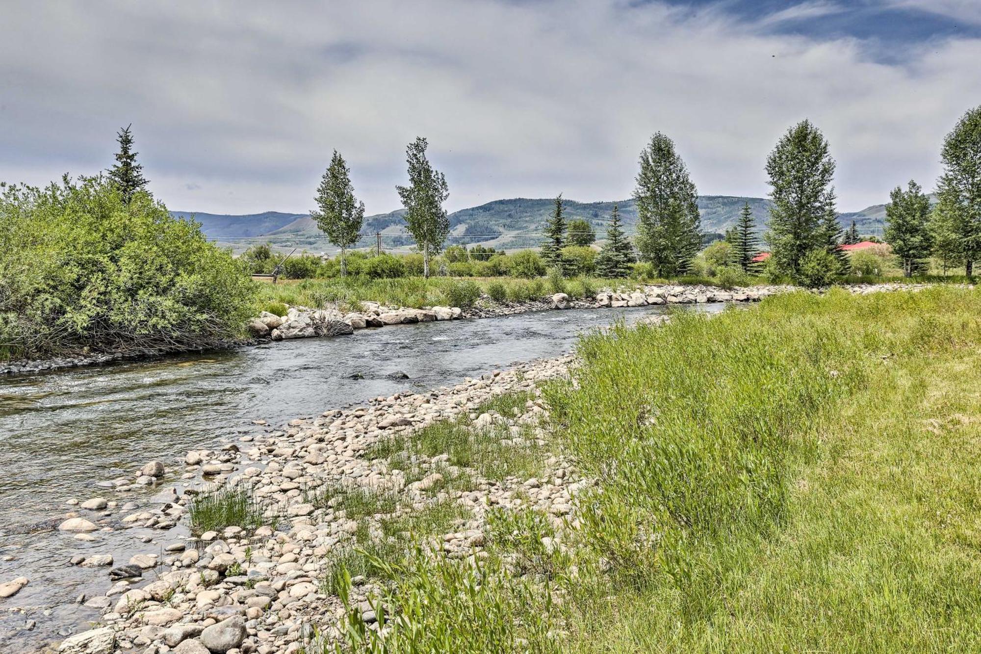 Riverfront Cabin About 4 Mi To Granby Ranch! エクステリア 写真