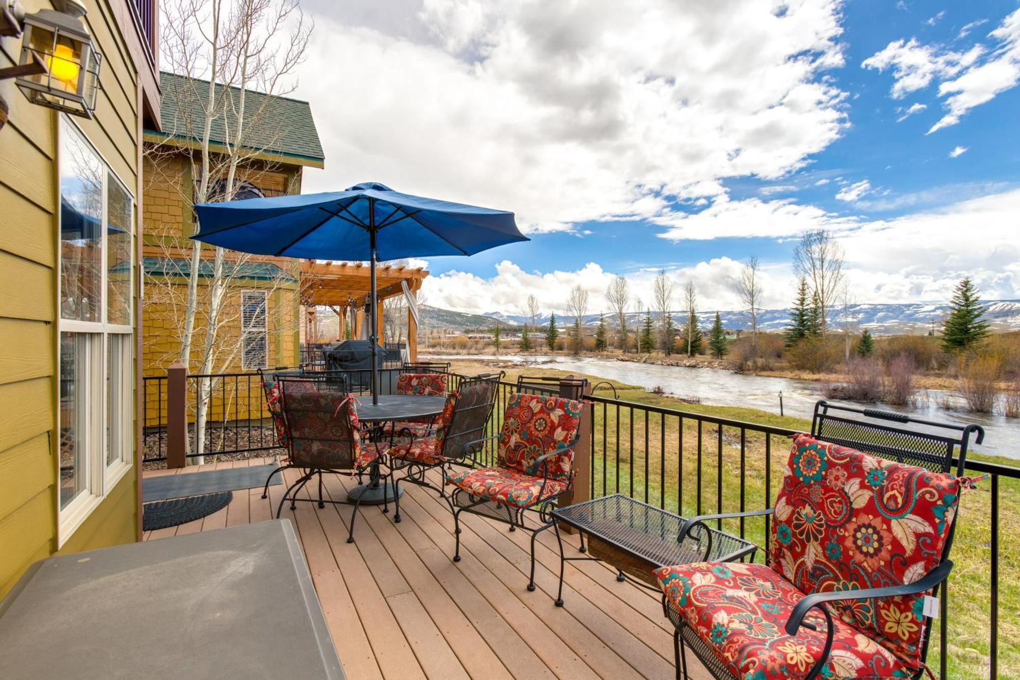 Riverfront Cabin About 4 Mi To Granby Ranch! エクステリア 写真